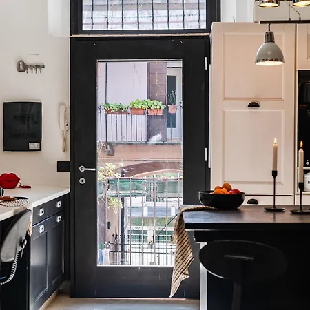 The Brick Nest - Navigli * Milaan