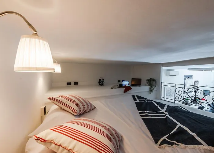The Brick Nest - Navigli View Appartement