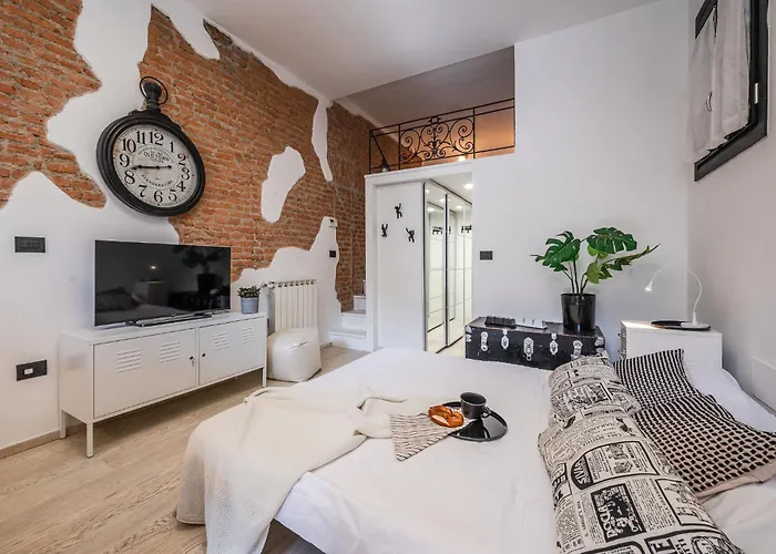 The Brick Nest - Navigli View Appartement Milaan